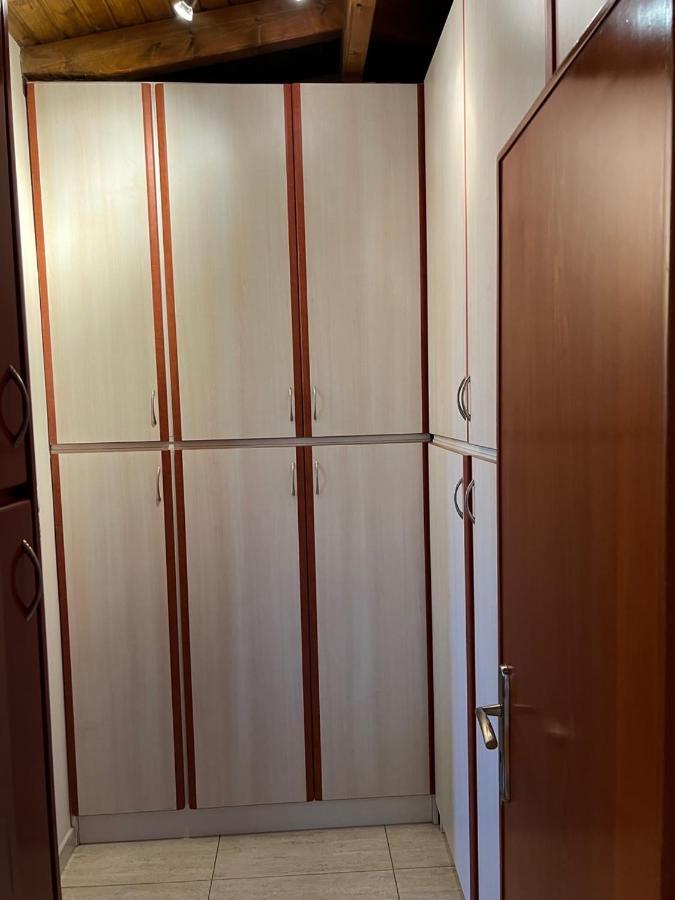 Georgios Apartments Artemida  Buitenkant foto